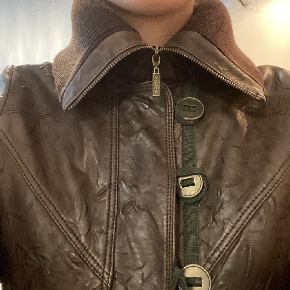 Leather jacket - Picture 7 of 8